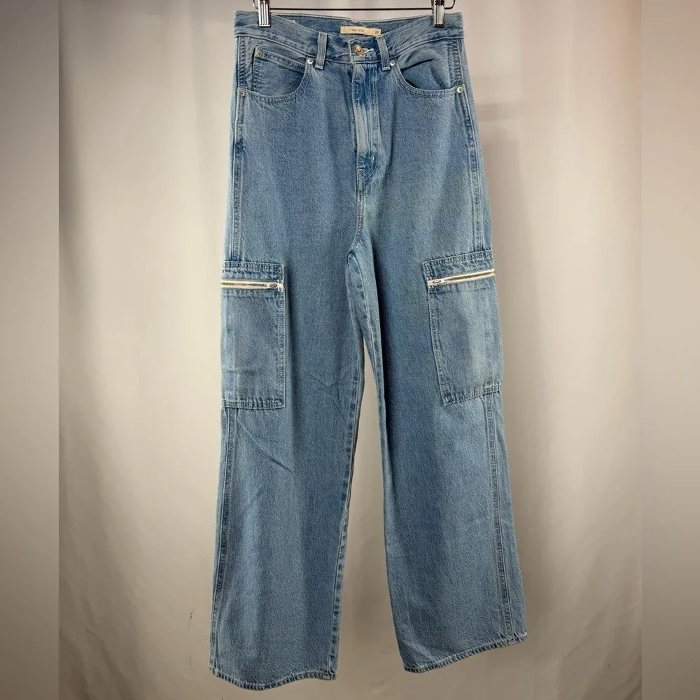 Levi's Utility‎ High Loose Cargo Jeans in Blue Size 27